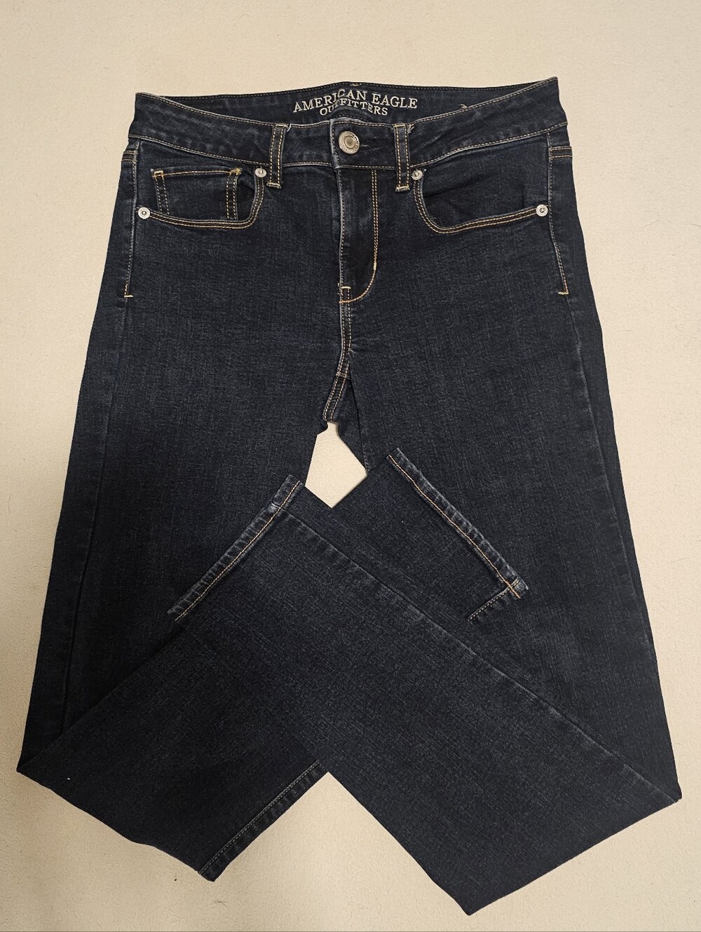 American Eagle Outfitters Wms Dark Indigo Skinny Jeans Super Stretch Size 6 Reg.